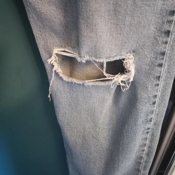 Levi"s - 502-Distressed Women's Jeans-SZ 36W/32L - Picture 5 of 8